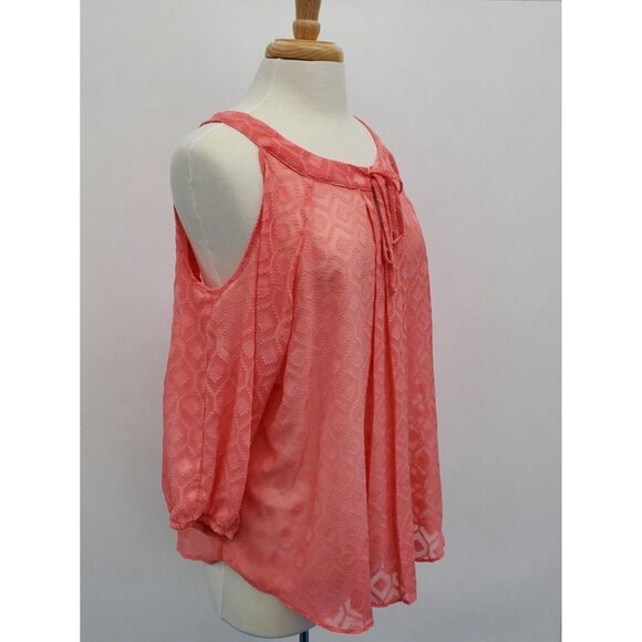 By & By Womens Cold Shoulder Keyhole Neck Blouse Top Size 2X Coral Textured - Picture 2 of 14